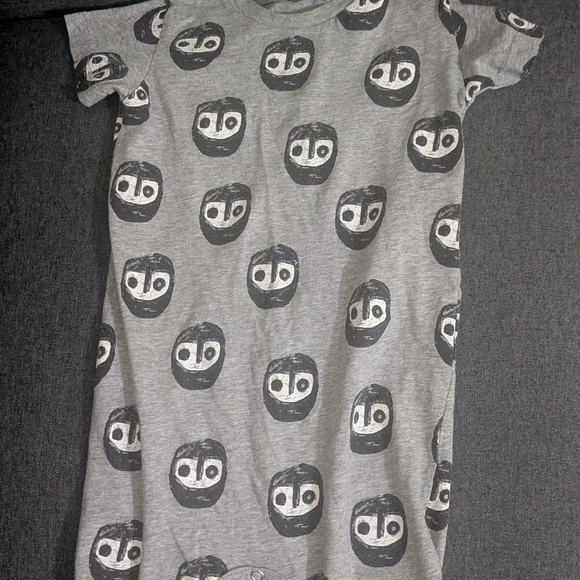 nununu Warriors Playsuit 18-24 Months - Picture 1 of 4
